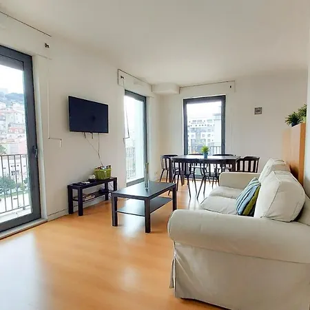 Castle View Apartment, 1 * Лиссабон